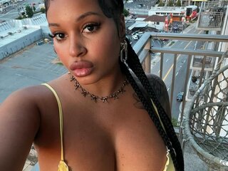 Phfame love Williams